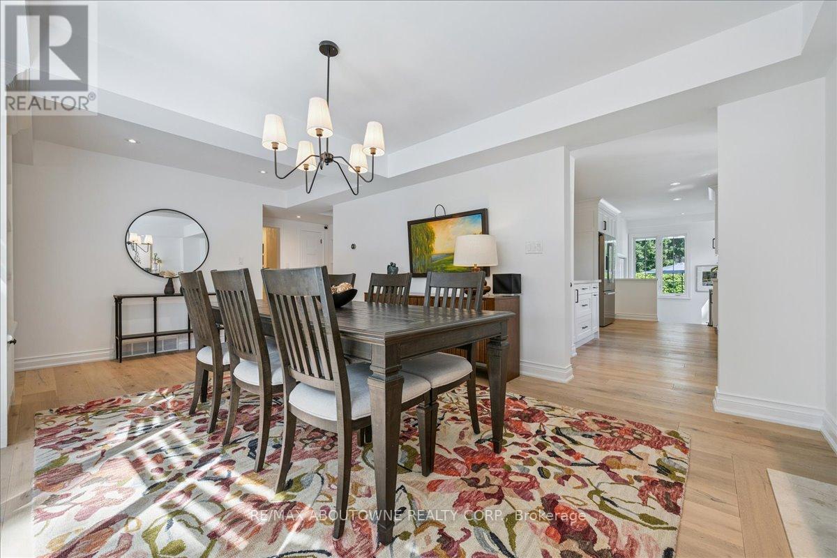 489 Rebecca Street, Oakville, Ontario  L6K 1K8 - Photo 7 - W13494740