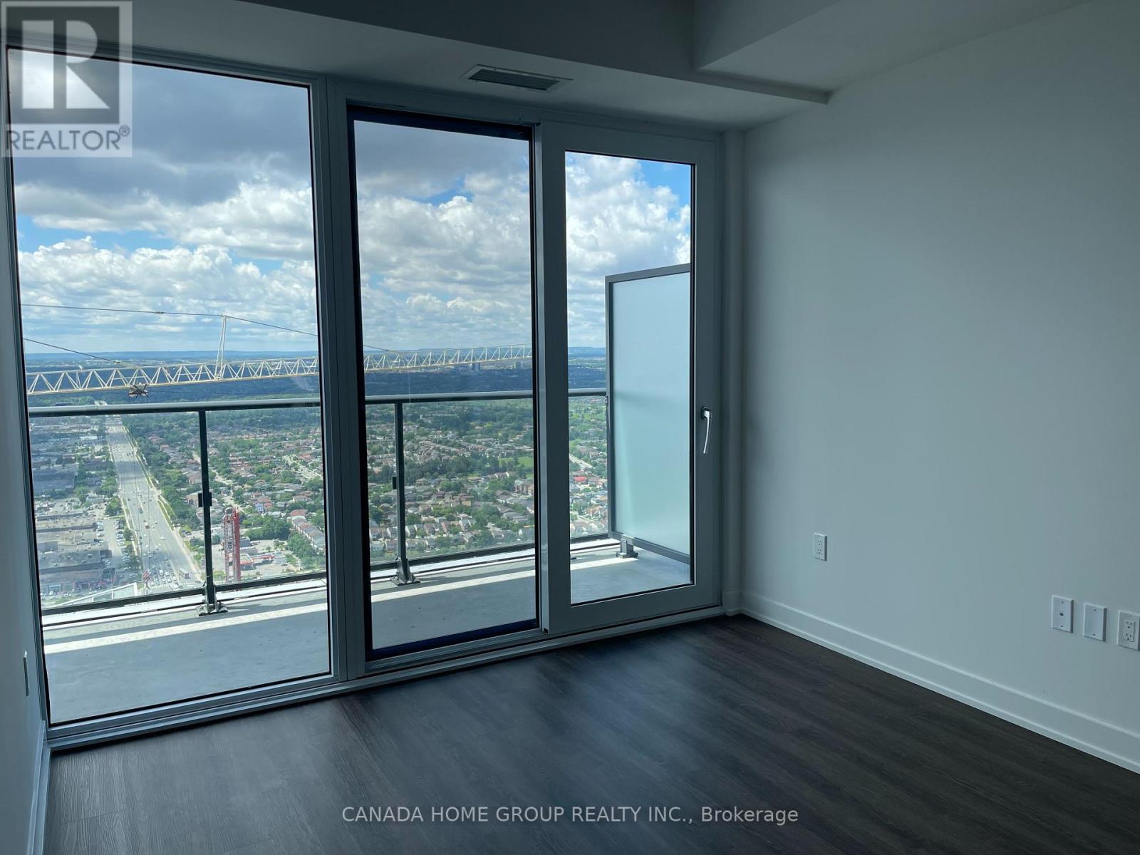 5210 - 448 Burnhamthorpe Road W, Mississauga, Ontario  L5B 0R4 - Photo 4 - W13494778