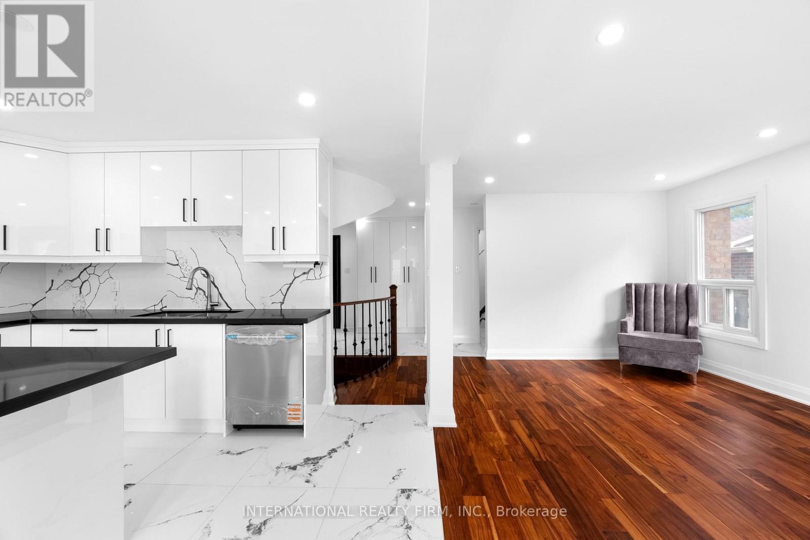 60 Major William Sharpe Drive, Brampton, Ontario  L6X 3J1 - Photo 11 - W13494802