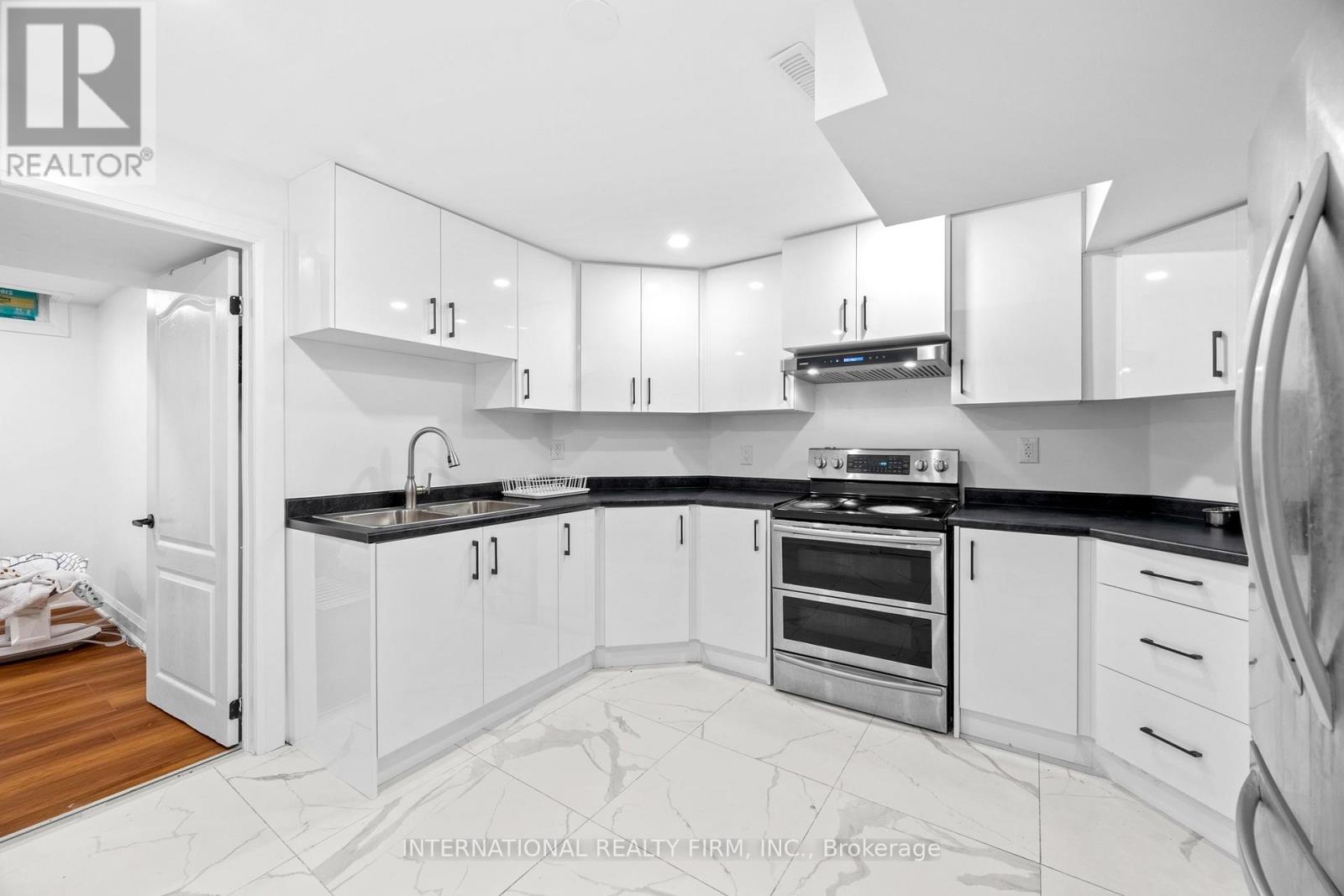 60 Major William Sharpe Drive, Brampton, Ontario  L6X 3J1 - Photo 37 - W13494802