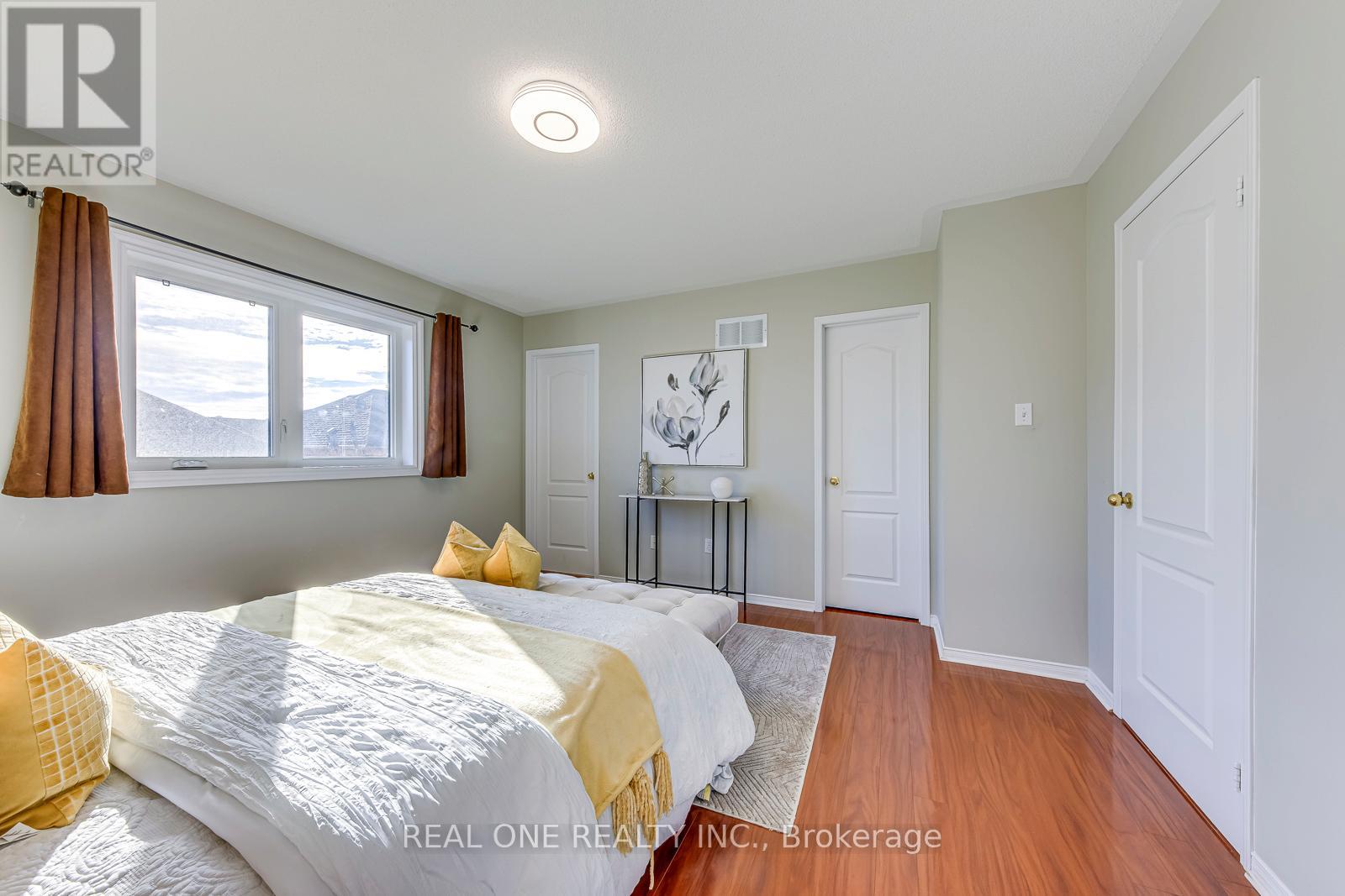 2470 Bankside Drive, Mississauga, Ontario  L5M 6E6 - Photo 21 - W13494816