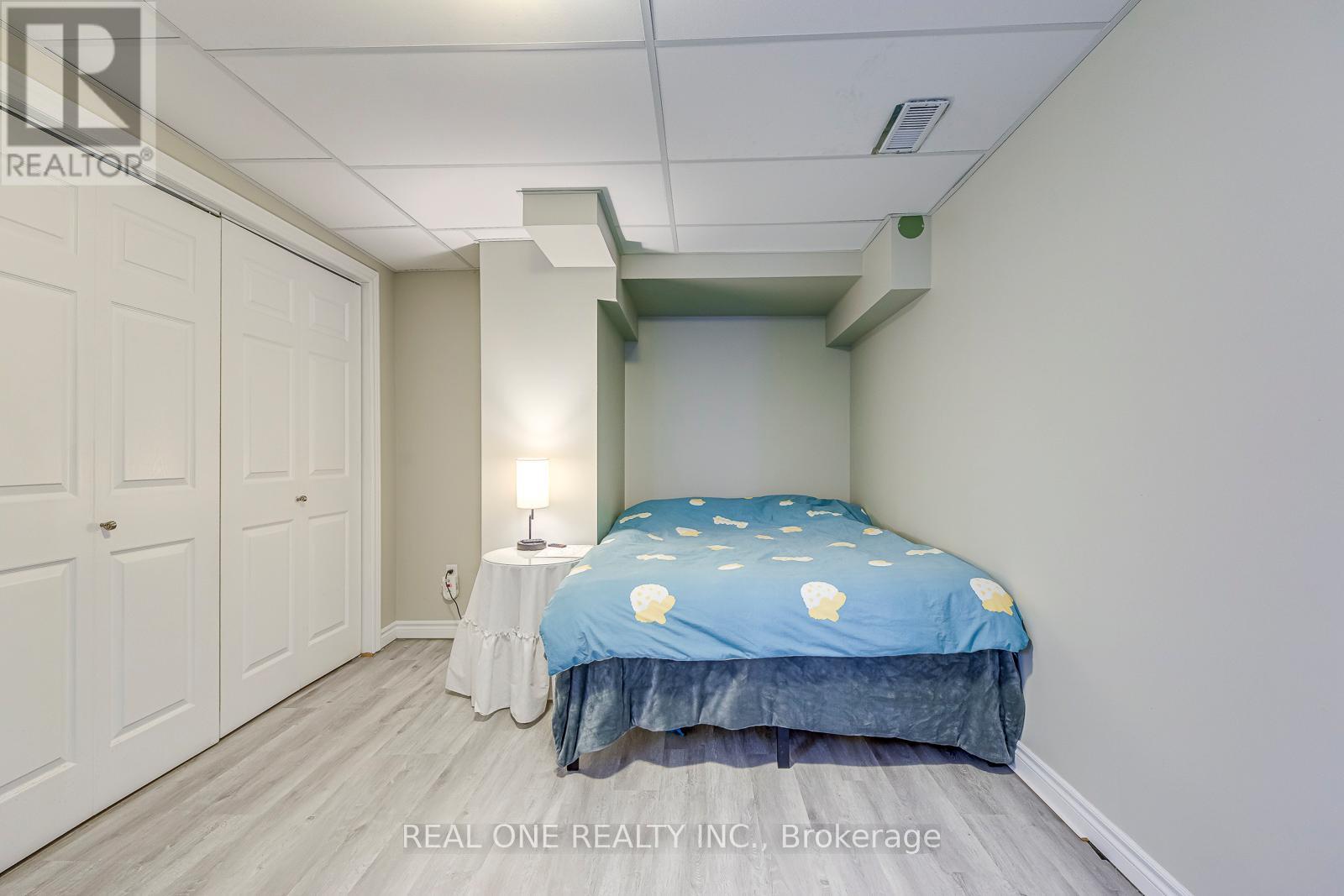 2470 Bankside Drive, Mississauga, Ontario  L5M 6E6 - Photo 34 - W13494816
