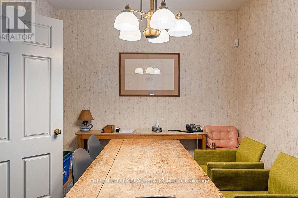 238 Highland Street, Dysart Et Al, Ontario  K0M 1S0 - Photo 12 - X12703466