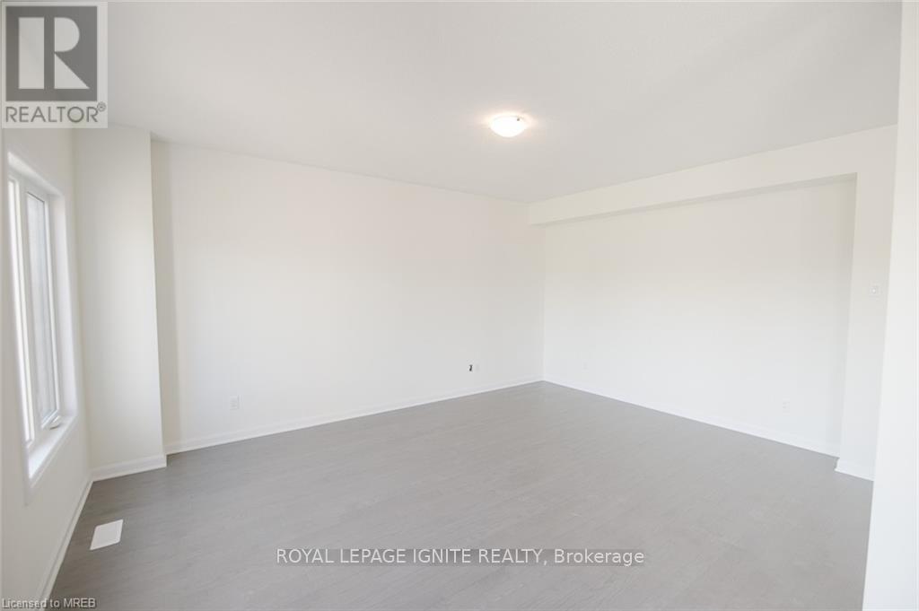 36 Oakmont Drive, Loyalist, Ontario  K0H 1G0 - Photo 13 - X13494856