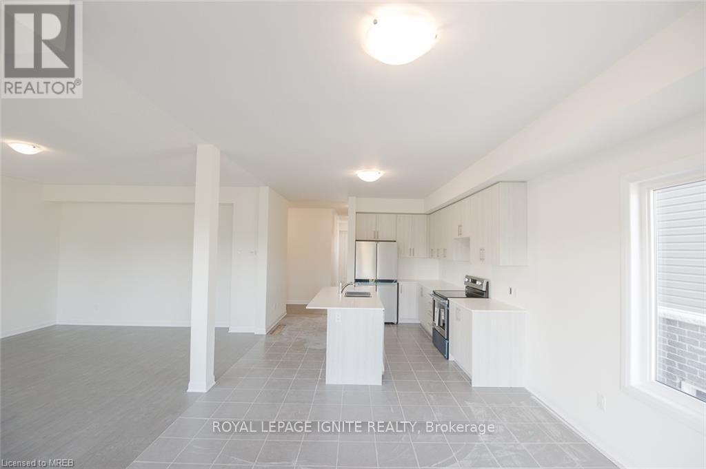 36 Oakmont Drive, Loyalist, Ontario  K0H 1G0 - Photo 17 - X13494856
