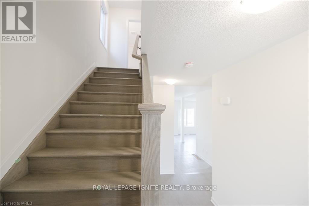 36 Oakmont Drive, Loyalist, Ontario  K0H 1G0 - Photo 19 - X13494856