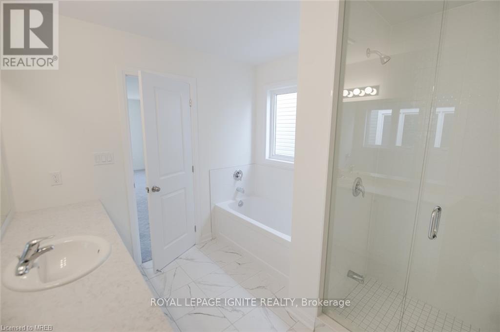 36 Oakmont Drive, Loyalist, Ontario  K0H 1G0 - Photo 32 - X13494856