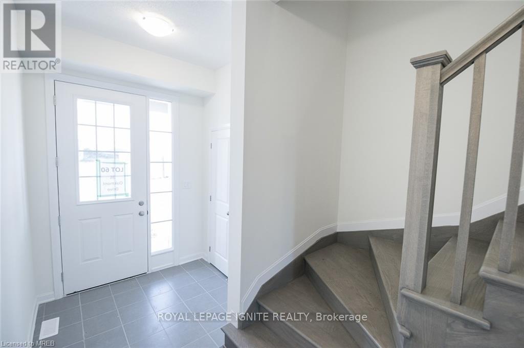 36 Oakmont Drive, Loyalist, Ontario  K0H 1G0 - Photo 8 - X13494856
