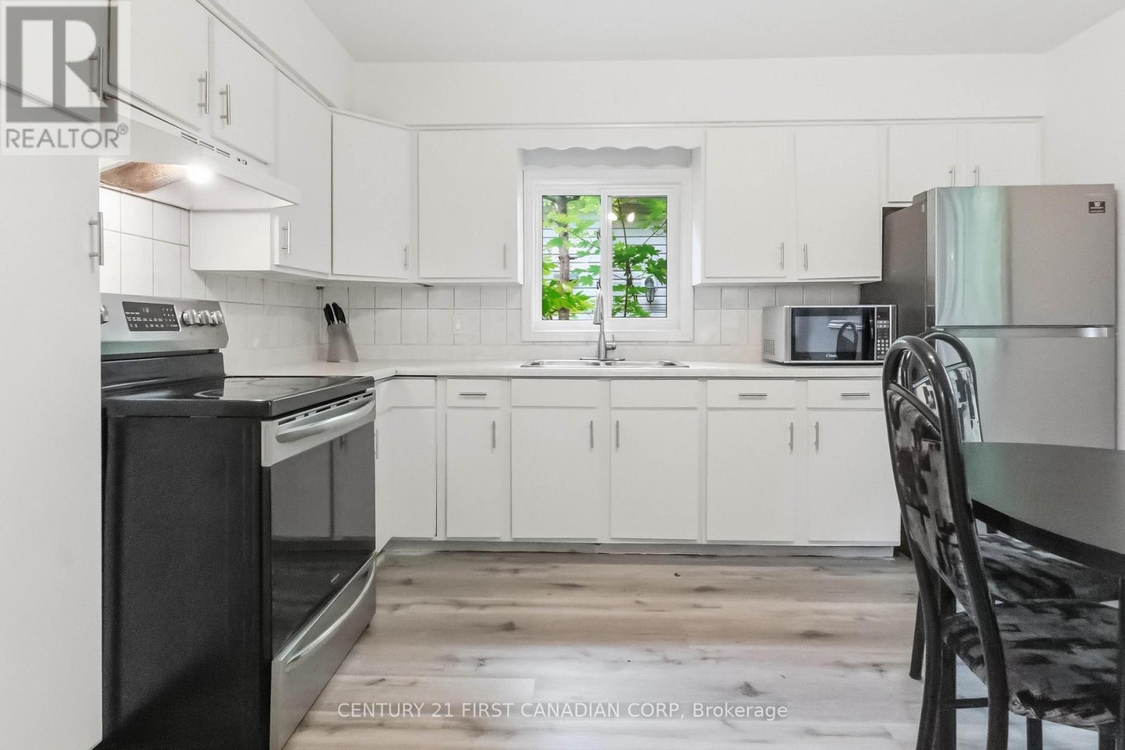 215 Bernard Avenue, London East, Ontario  N6A 2M9 - Photo 10 - X13494912