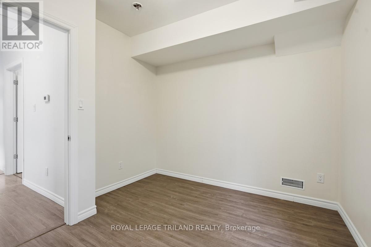 2 - 876 Van Street, London East, Ontario  N5Z 1M7 - Photo 15 - X13494928