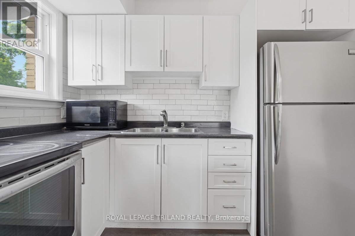 2 - 876 Van Street, London East, Ontario  N5Z 1M7 - Photo 6 - X13494928