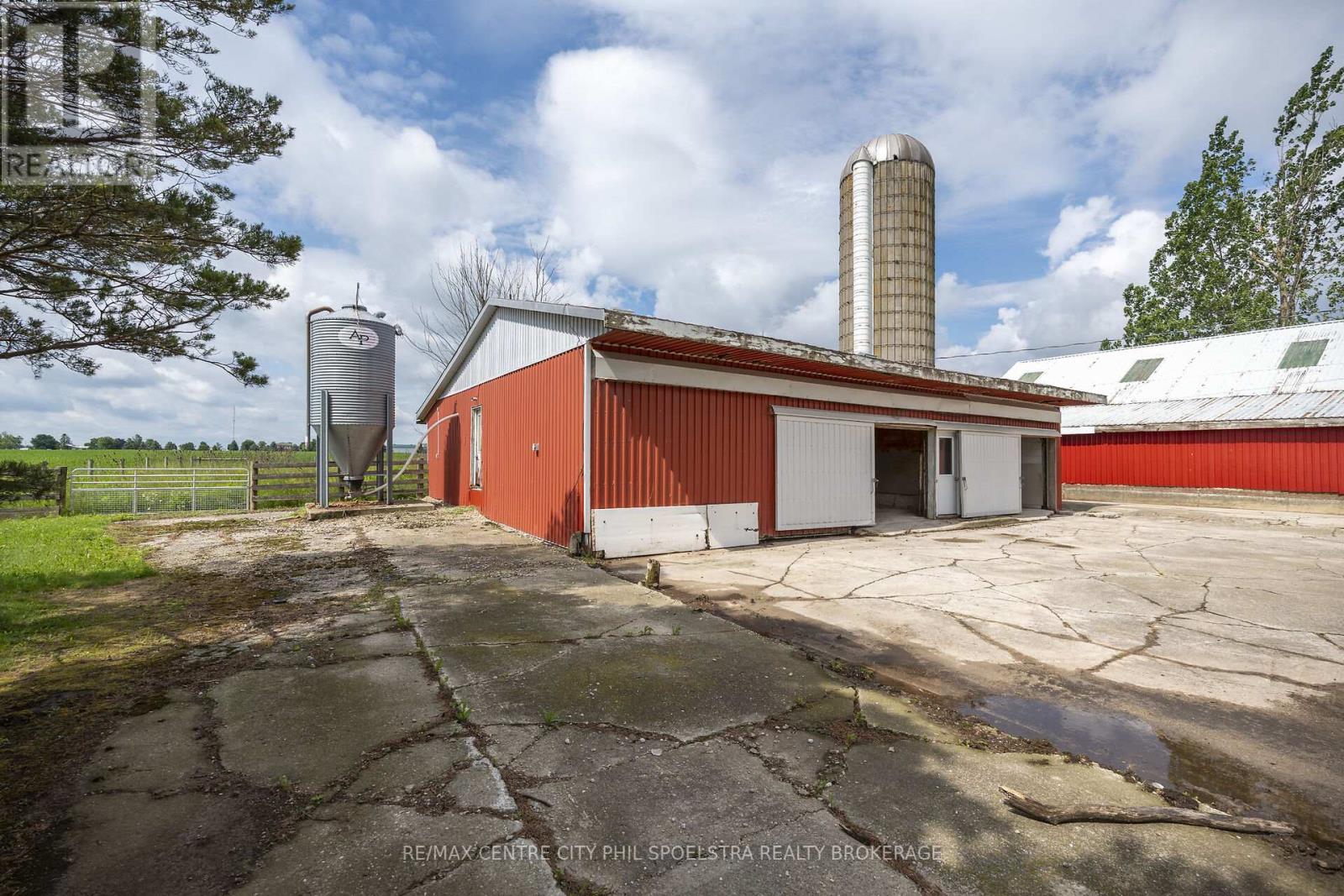 6928 Wellington Road 10, Mapleton, Ontario  N0G 2K0 - Photo 12 - X13494978