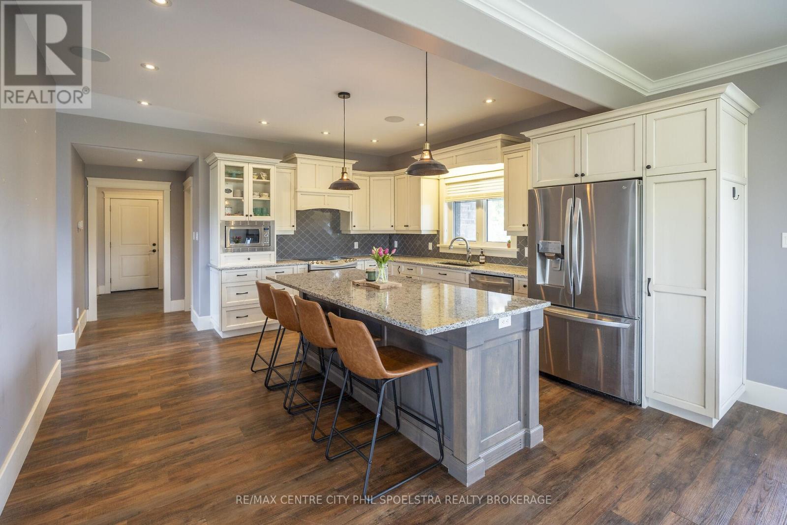6928 Wellington Road 10, Mapleton, Ontario  N0G 2K0 - Photo 23 - X13494978