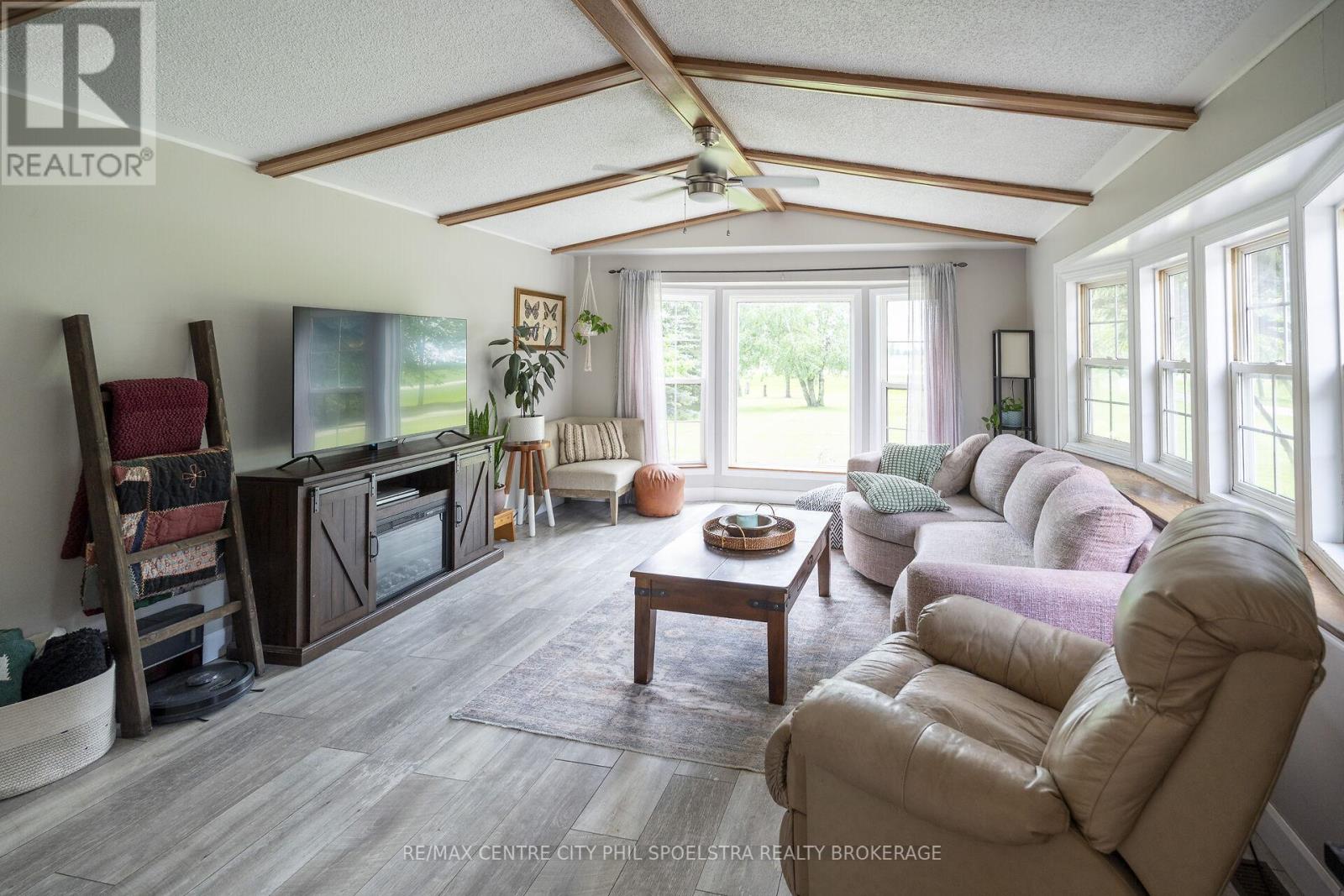 6928 Wellington Road 10, Mapleton, Ontario  N0G 2K0 - Photo 45 - X13494978