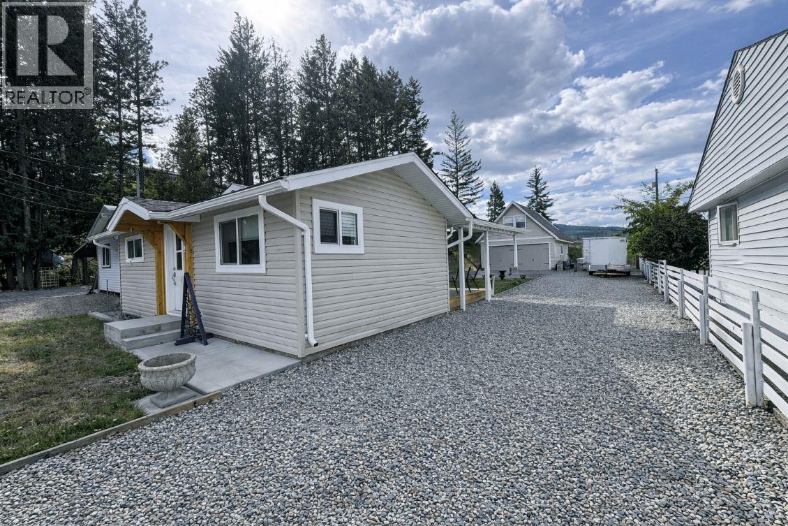 335 Billiter Avenue, Princeton, British Columbia  V0X 1W0 - Photo 1 - 10392147