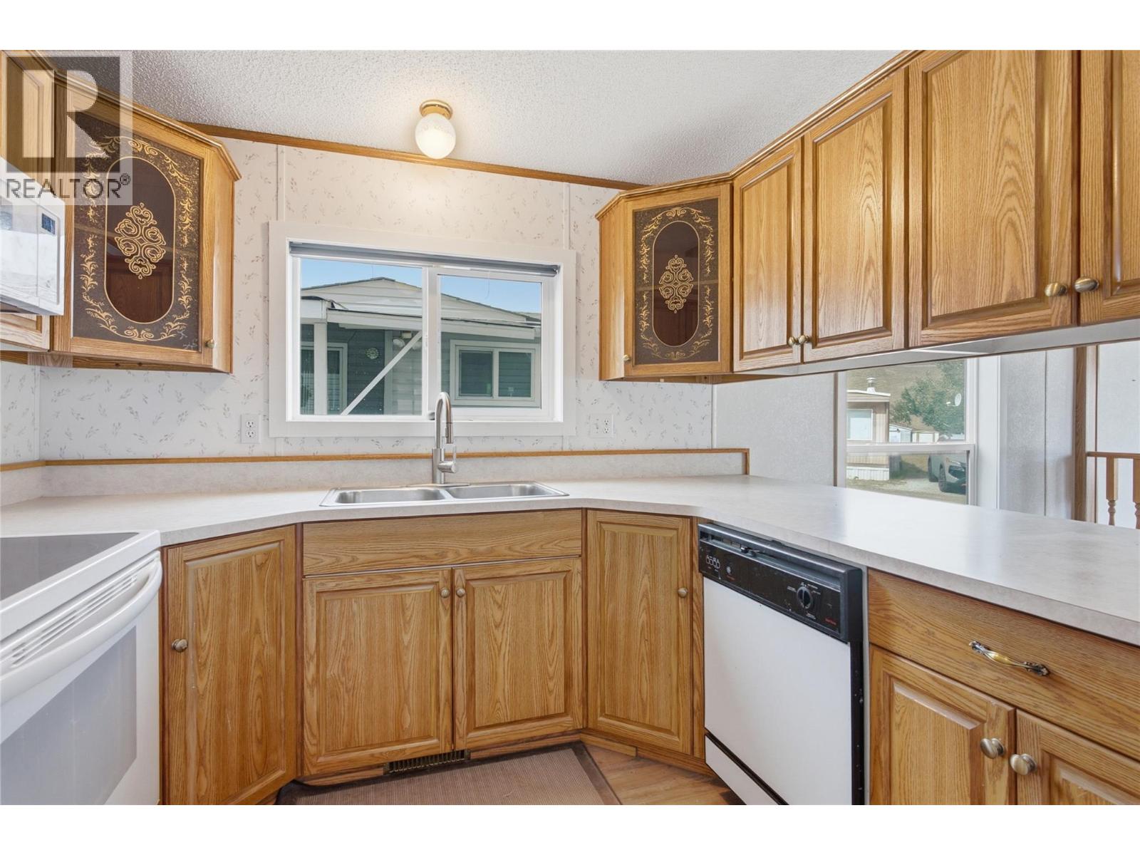 1000 Mesa Vista Court Unit# 8, Ashcroft, British Columbia  V0K 1A0 - Photo 7 - 10392495