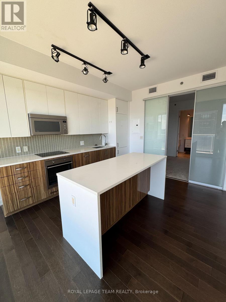 806 - 300 Lisgar Street, Ottawa, Ontario  K2P 0E2 - Photo 3 - X13491950
