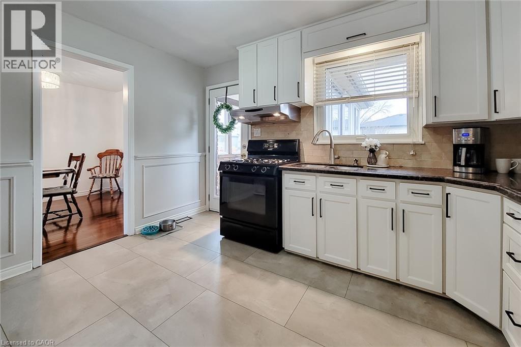 2 Ashwood Court, Hamilton, Ontario  L8E 3E1 - Photo 15 - 40814034