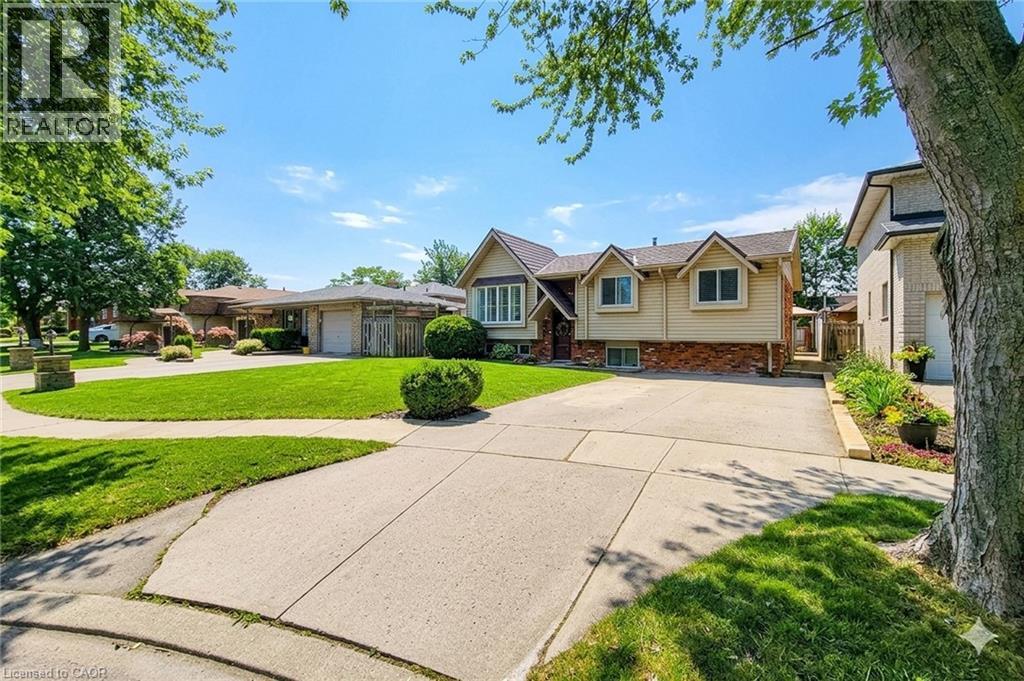 2 Ashwood Court, Hamilton, Ontario  L8E 3E1 - Photo 2 - 40814034