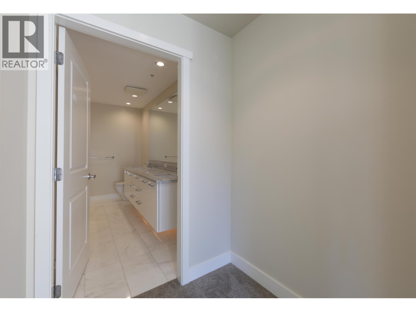 501 5728 BERTON AVENUE — photo 14