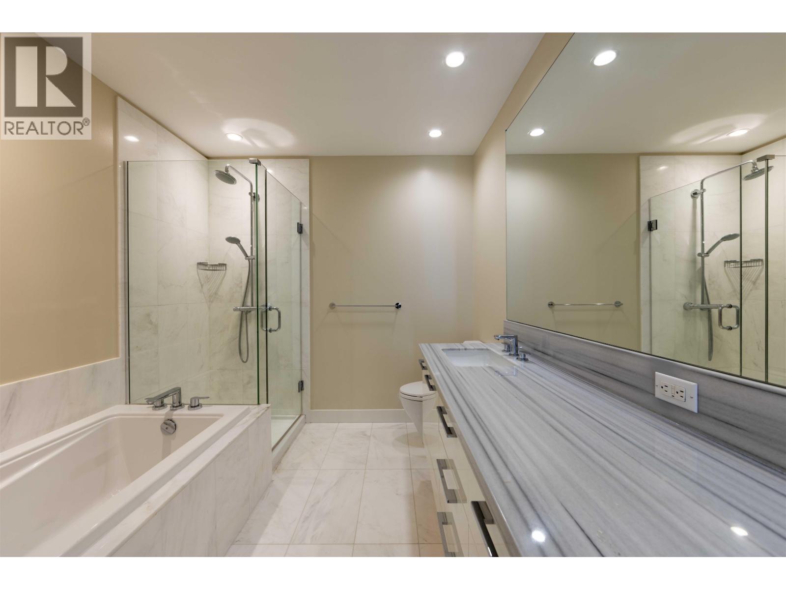 501 5728 BERTON AVENUE — photo 15