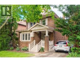 11 DROMORE Crescent, Hamilton, Ontario