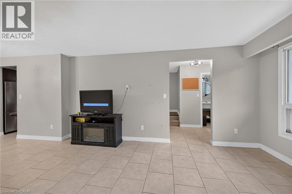 39 Dundee Drive, Caledonia, Ontario  N3W 1J8 - Photo 13 - 40843372