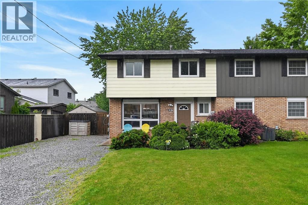 39 Dundee Drive, Caledonia, Ontario  N3W 1J8 - Photo 3 - 40843372