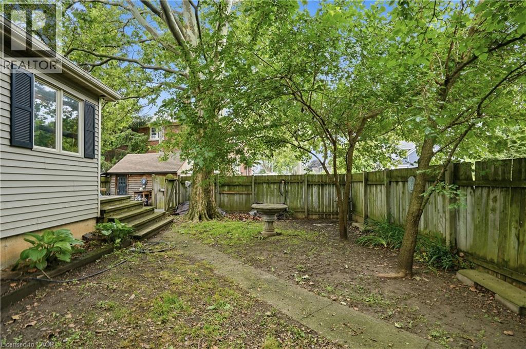 83 York Street, St. Catharines, Ontario  L2R 6C8 - Photo 4 - 40843349