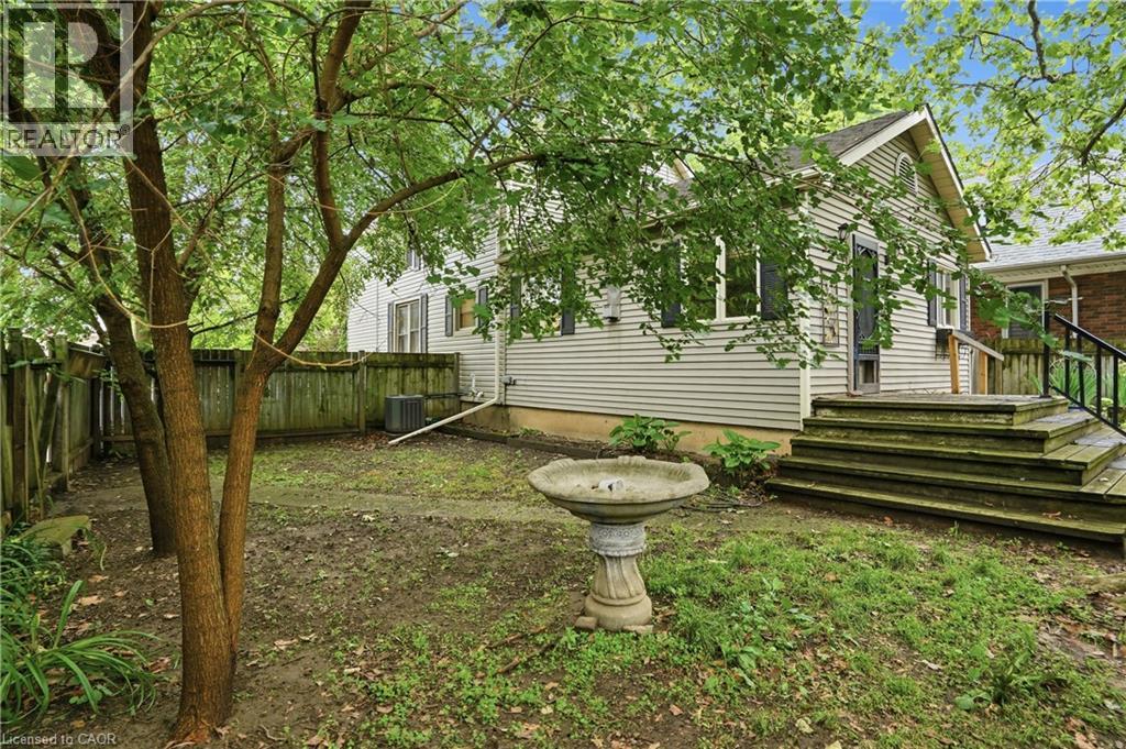 83 York Street, St. Catharines, Ontario  L2R 6C8 - Photo 5 - 40843349