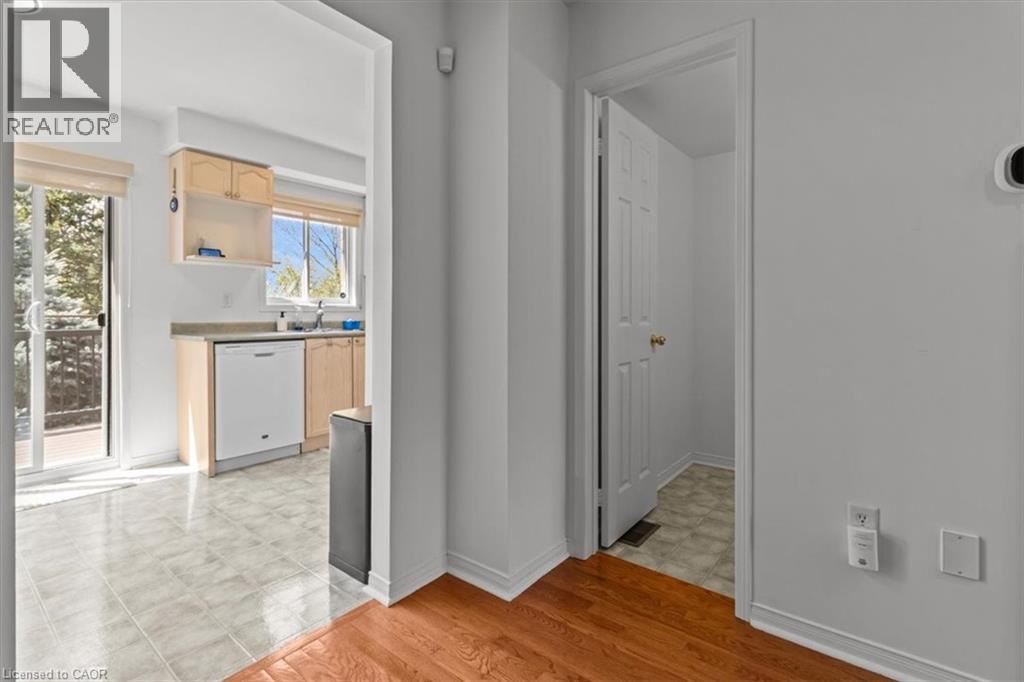 373 Fairgate Way, Oakville, Ontario  L6H 6Y1 - Photo 8 - 40843127