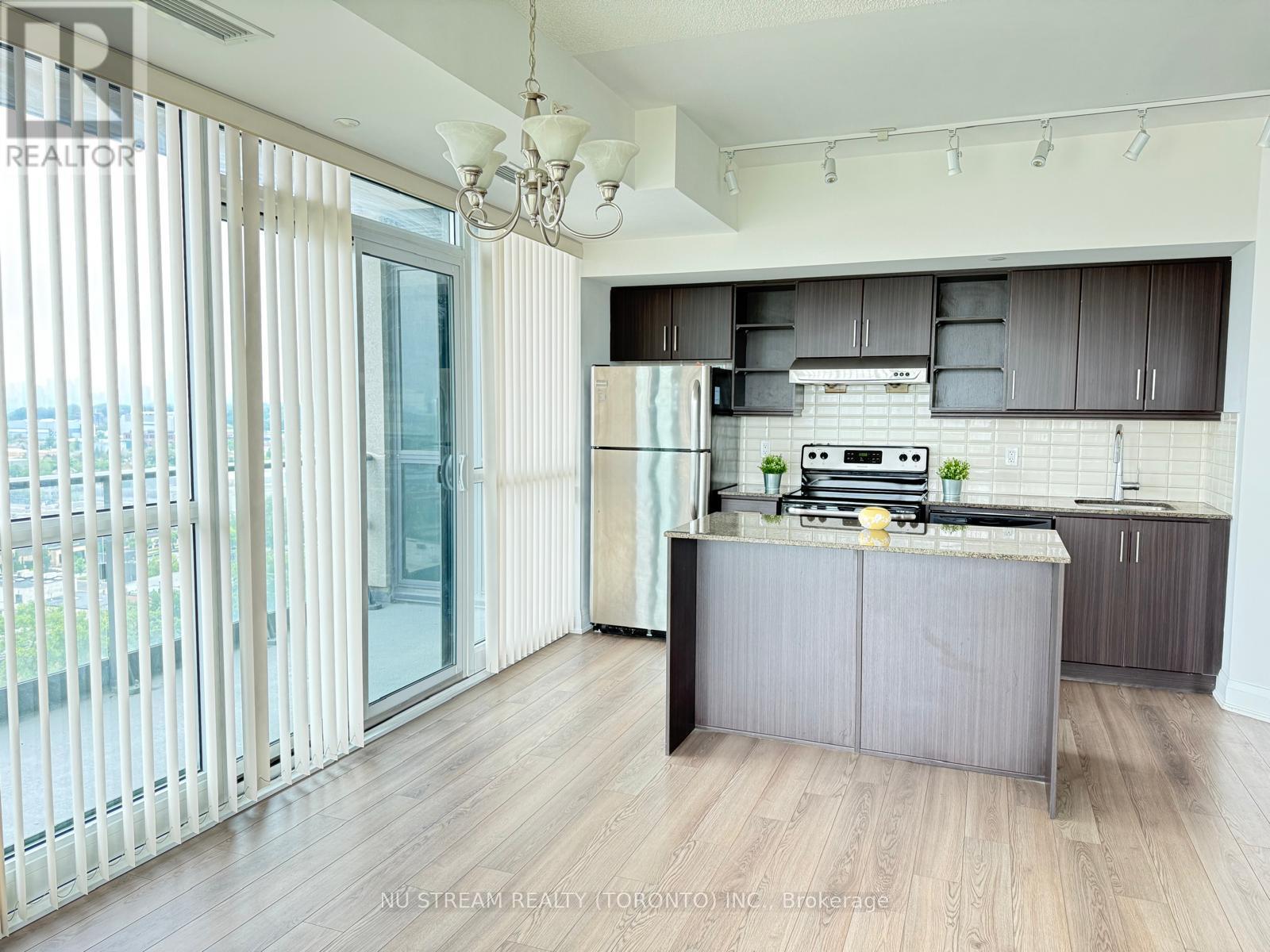 1605 - 160 Vanderhoof Avenue, Toronto, Ontario  M4G 0B7 - Photo 8 - C13216114