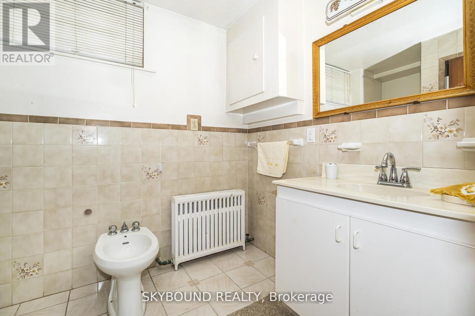 44 Tinder Crescent, Toronto, Ontario  M4A 1L3 - Photo 35 - C13455738