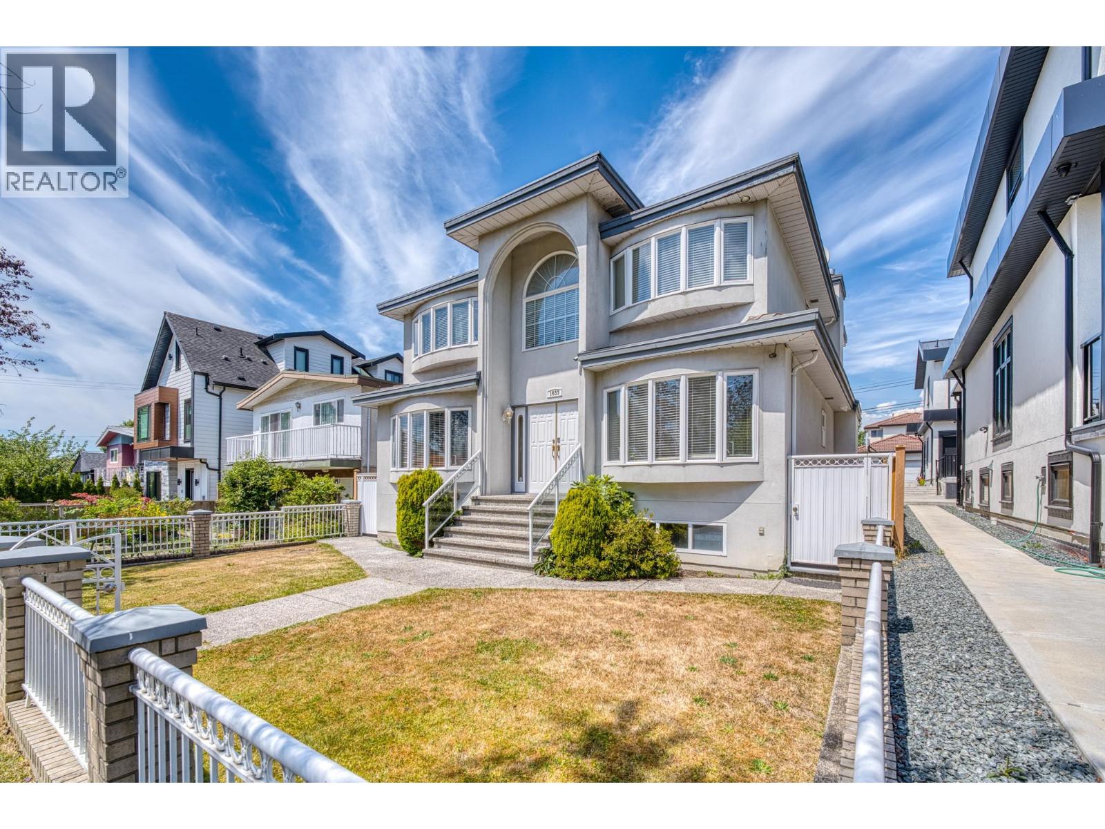 1033 E 39th Avenue, Vancouver, British Columbia  V5W 1K9 - Photo 2 - R3138701
