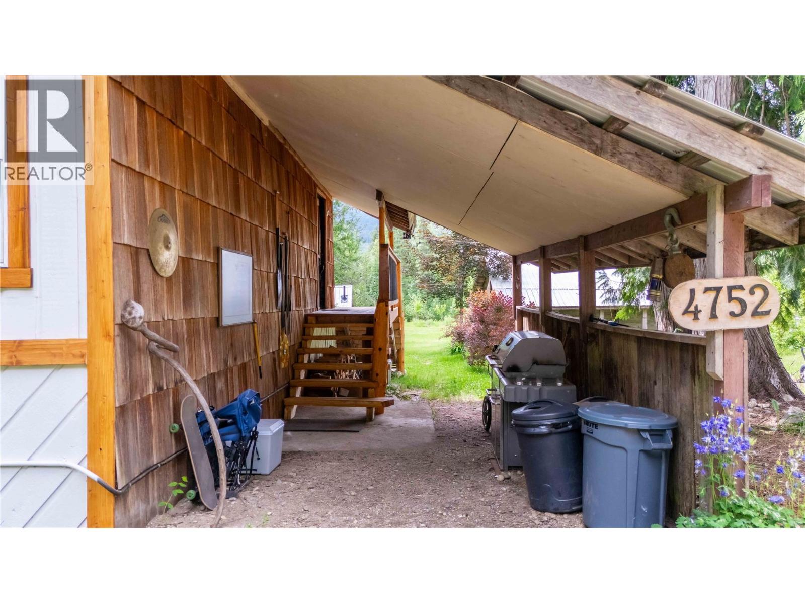 4752 Lybarger Road, Malakwa, British Columbia  V0E 2J0 - Photo 31 - 10392198