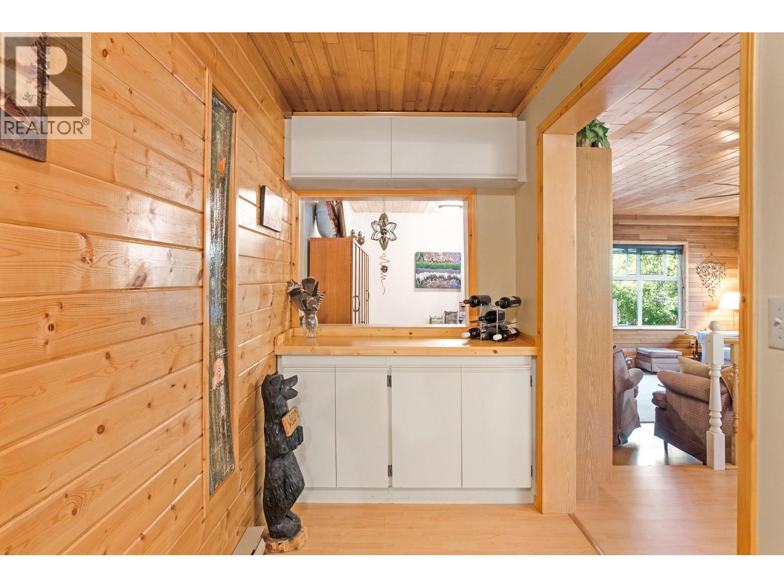 12806 3a Highway, Boswell, British Columbia  V0B 1A0 - Photo 13 - 10392292