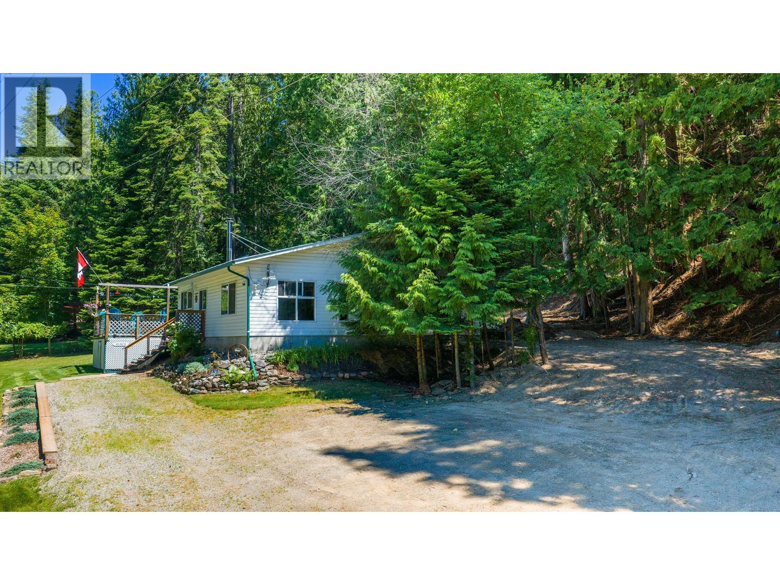 12806 3a Highway, Boswell, British Columbia  V0B 1A0 - Photo 28 - 10392292