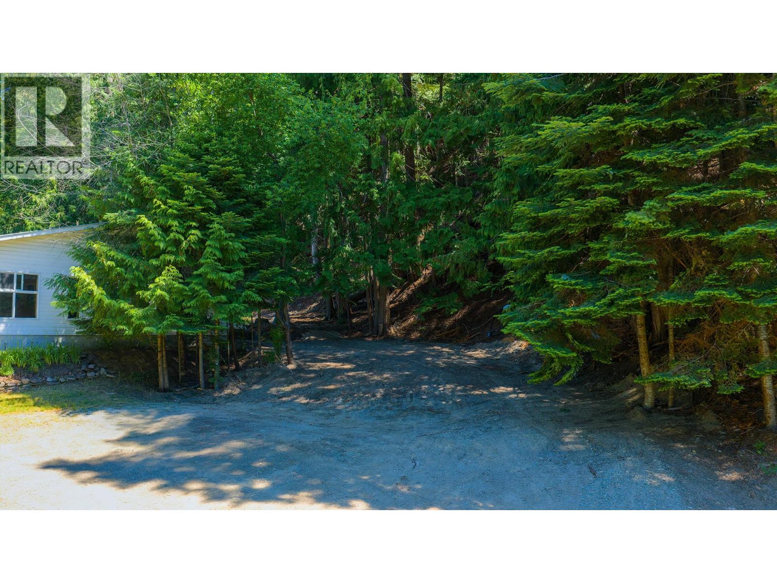 12806 3a Highway, Boswell, British Columbia  V0B 1A0 - Photo 29 - 10392292