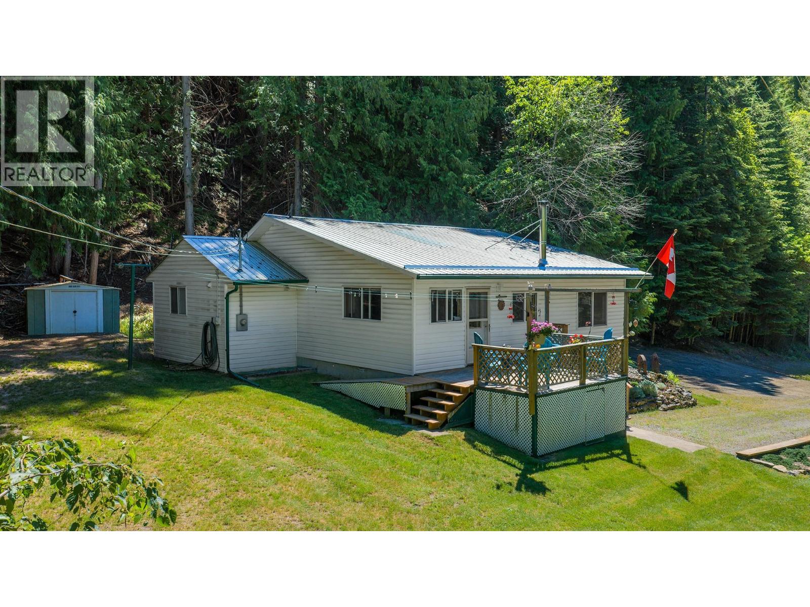 12806 3a Highway, Boswell, British Columbia  V0B 1A0 - Photo 24 - 10392292
