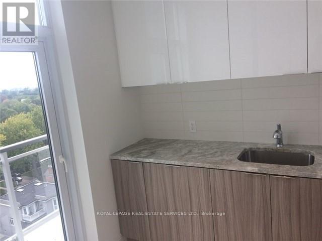 1110 - 223 St Clair Avenue W, Toronto, Ontario  M4V 1R3 - Photo 5 - C13494910