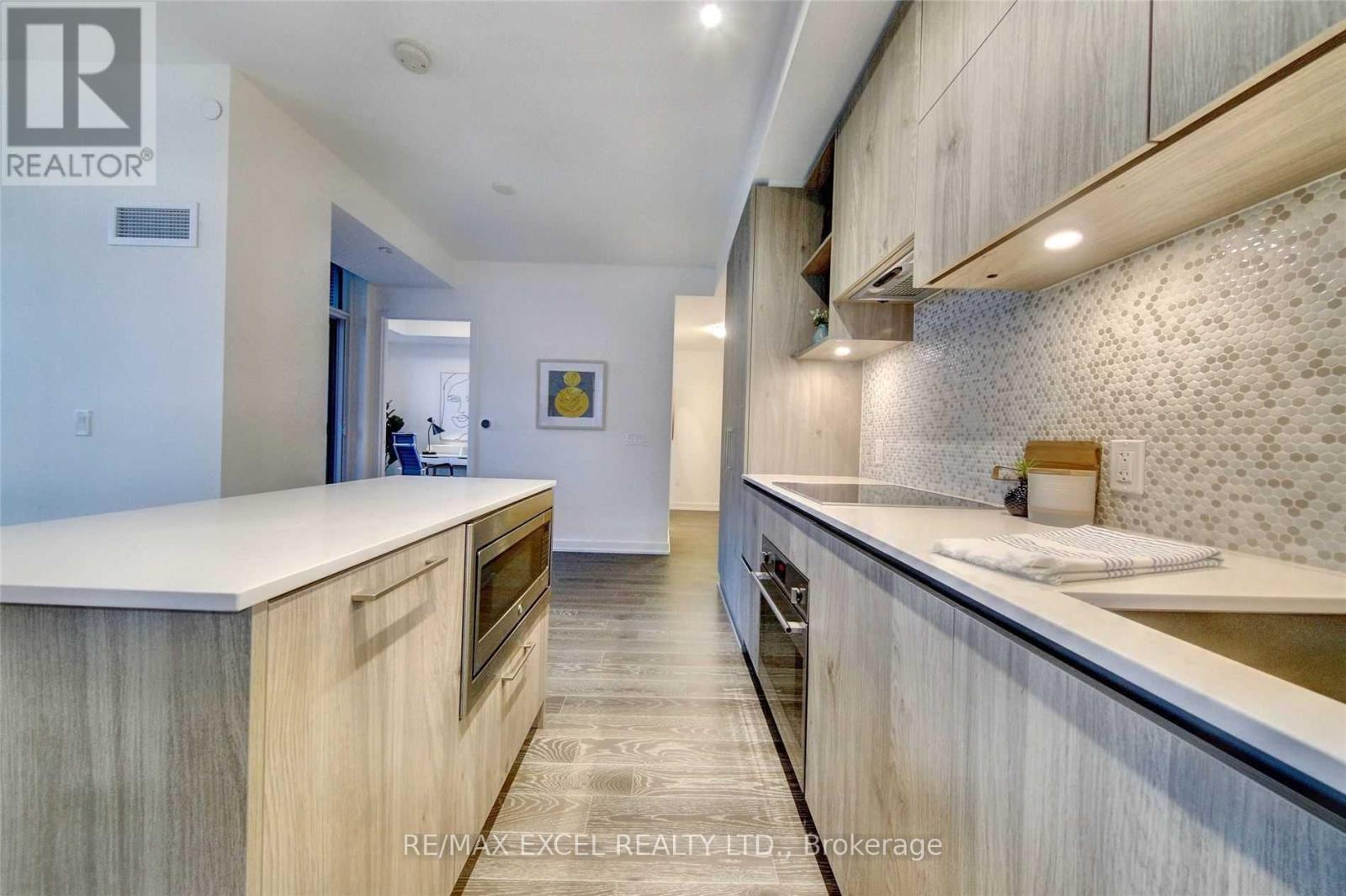 3402 - 1 Yorkville Avenue, Toronto, Ontario  M4W 1L1 - Photo 11 - C13494952