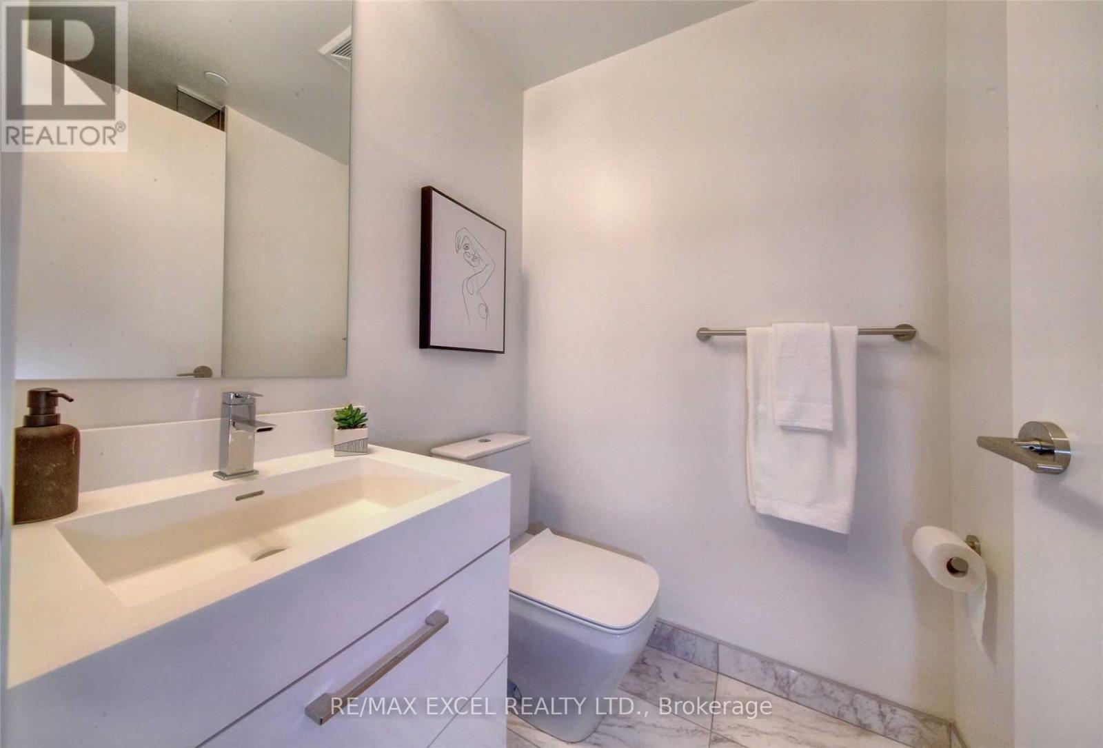 3402 - 1 Yorkville Avenue, Toronto, Ontario  M4W 1L1 - Photo 16 - C13494952