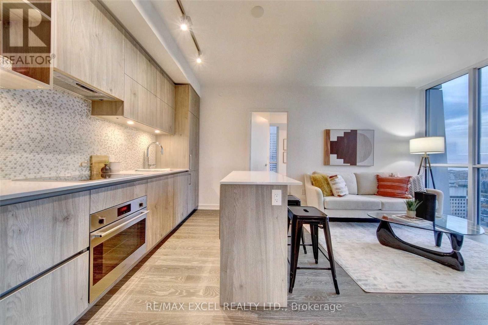 3402 - 1 Yorkville Avenue, Toronto, Ontario  M4W 1L1 - Photo 2 - C13494952