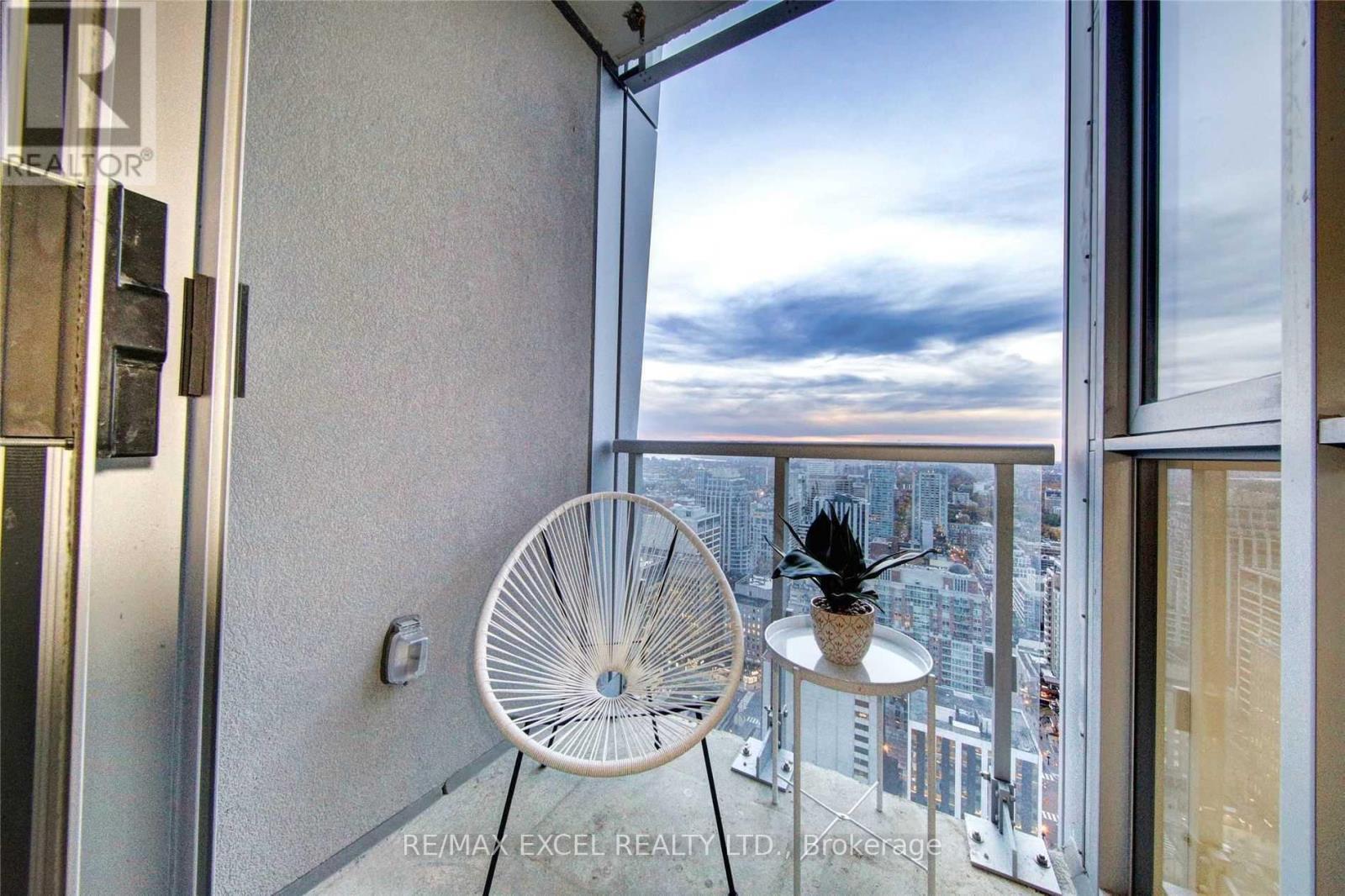 3402 - 1 Yorkville Avenue, Toronto, Ontario  M4W 1L1 - Photo 29 - C13494952
