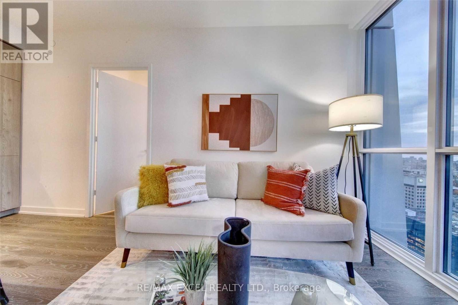 3402 - 1 Yorkville Avenue, Toronto, Ontario  M4W 1L1 - Photo 6 - C13494952