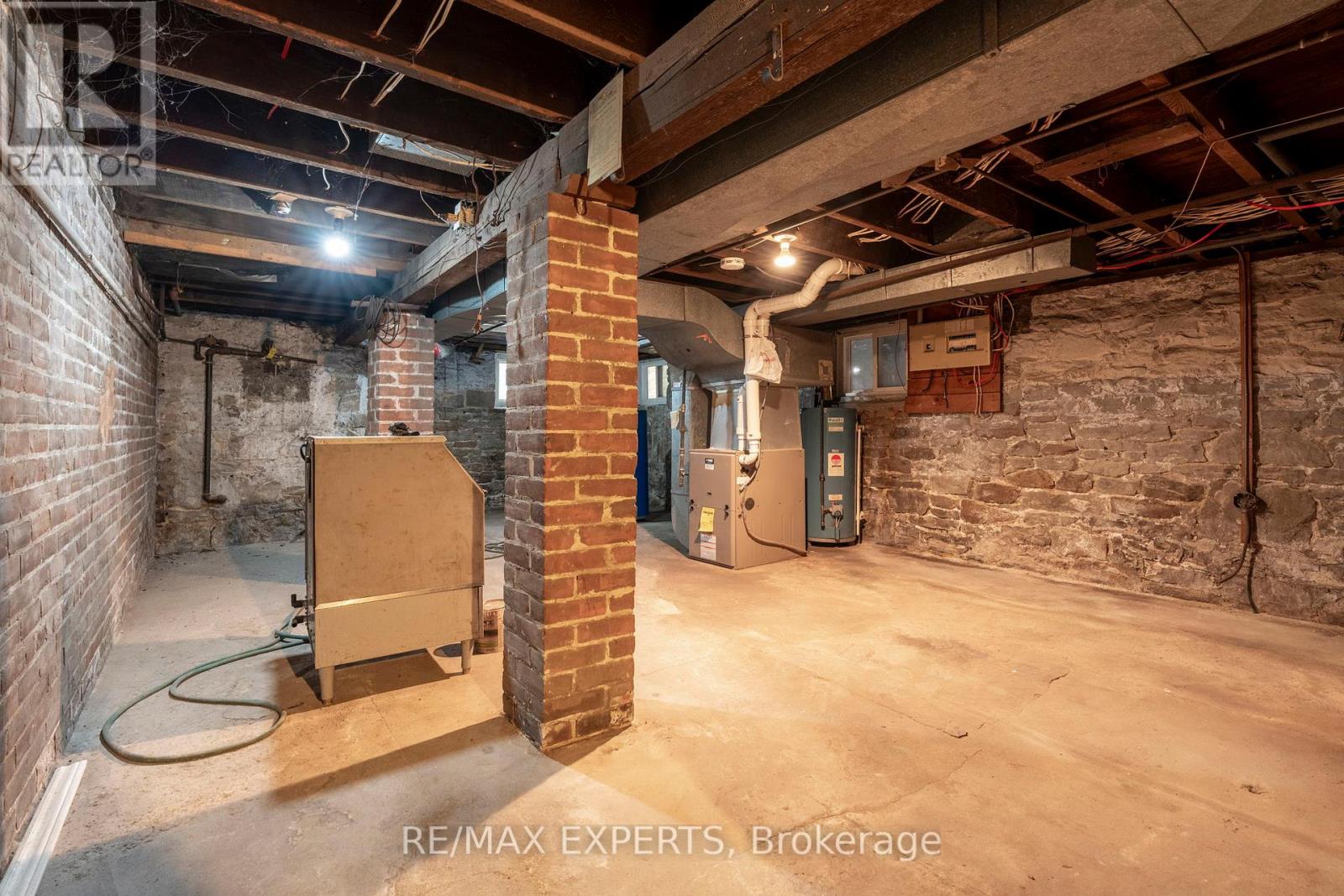 382 Bathurst Street, Toronto, Ontario  M5T 2S6 - Photo 34 - C13494968