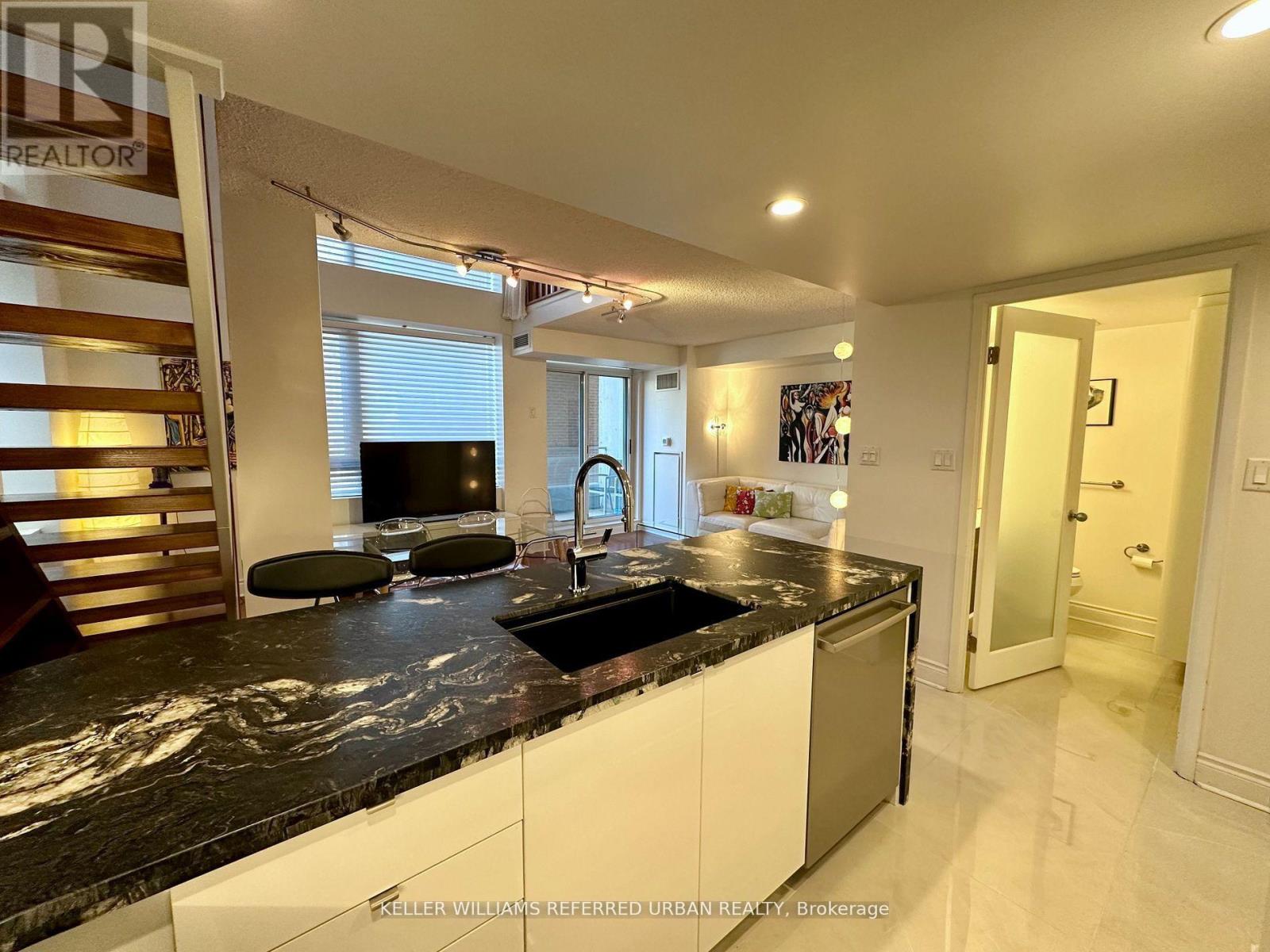 705 - 80 Cumberland Street, Toronto, Ontario  M5R 3N7 - Photo 5 - C13494976