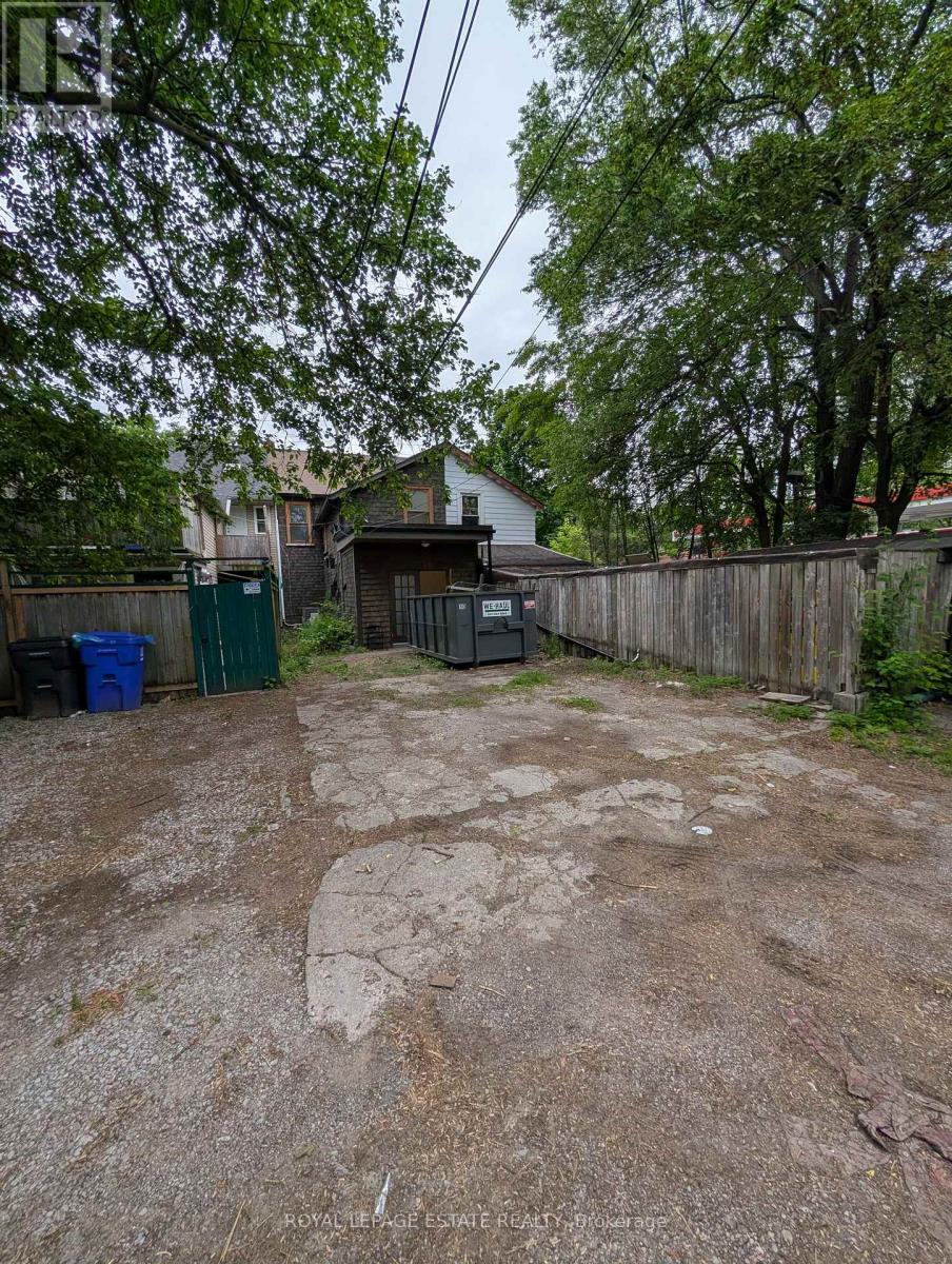 561 Parliament Street, Toronto, Ontario  M4X 1P7 - Photo 8 - C13495064