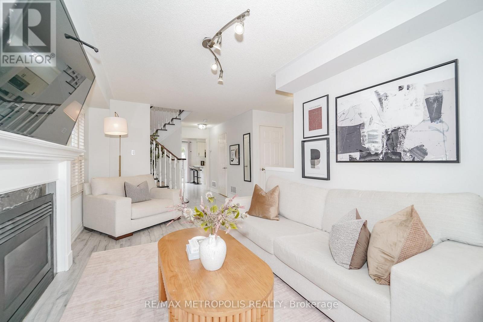 646 WALPOLE CRESCENT, Newmarket, Ontario