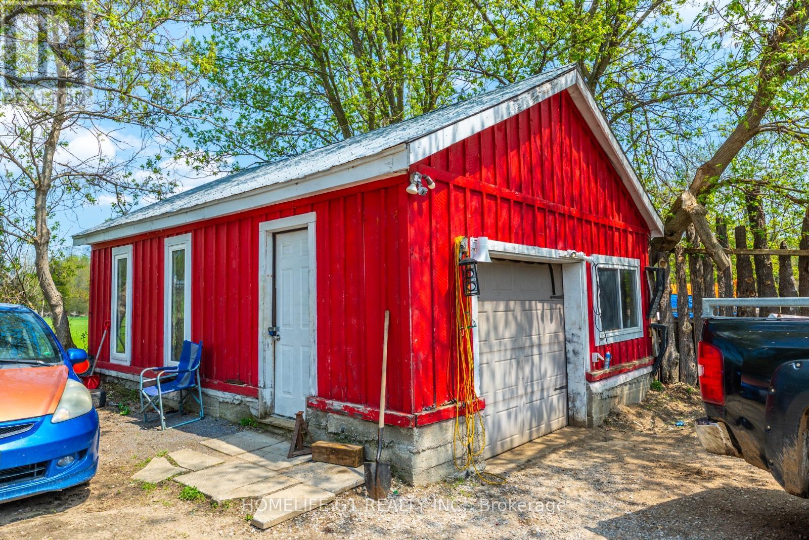 4357 PENETANGUISHENE ROAD, springwater (hillsdale), Ontario